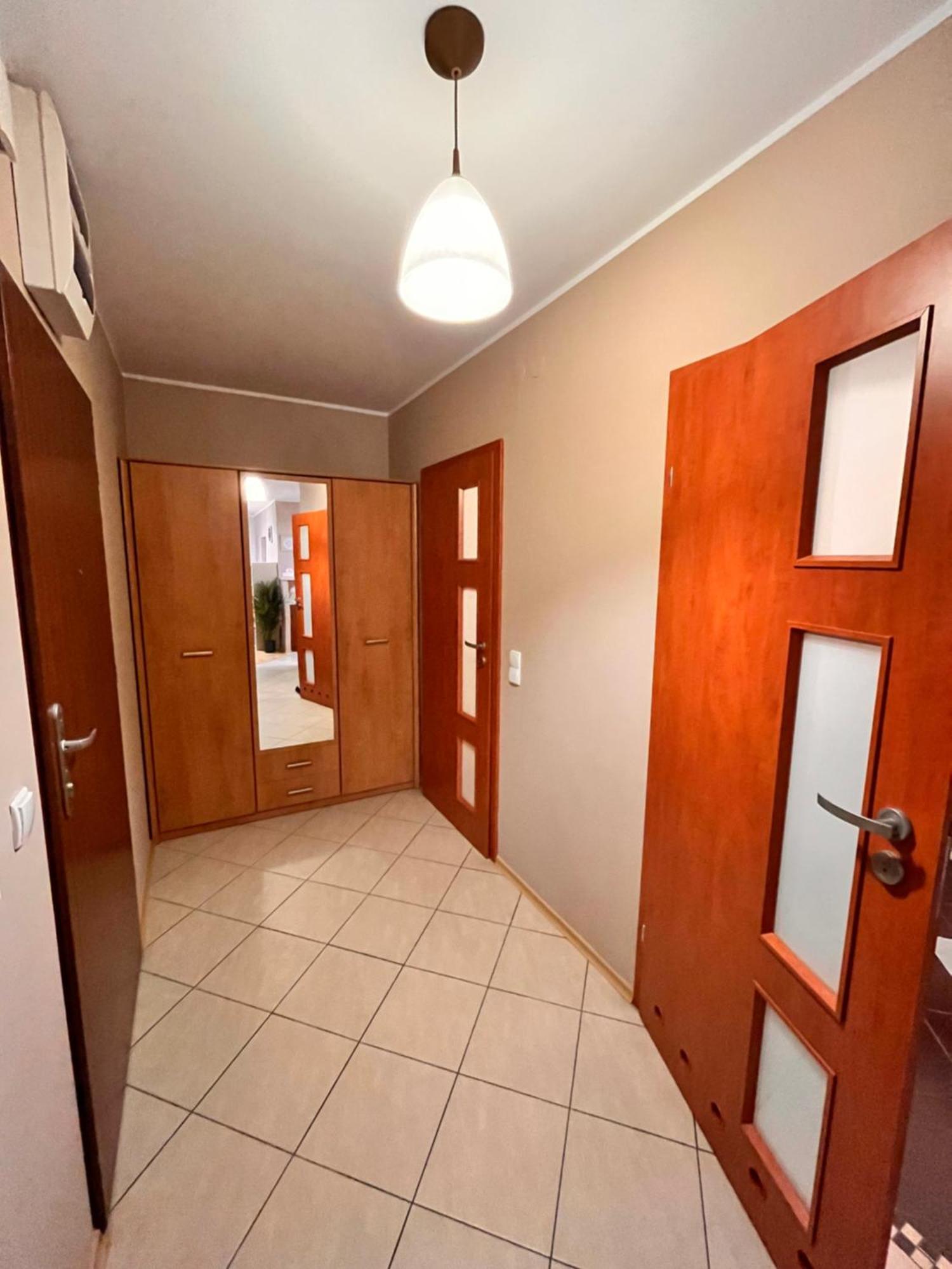 Apartament Roentgena 16 Przy Centrum Onkologii I Klinice Novum Warsawa Bagian luar foto