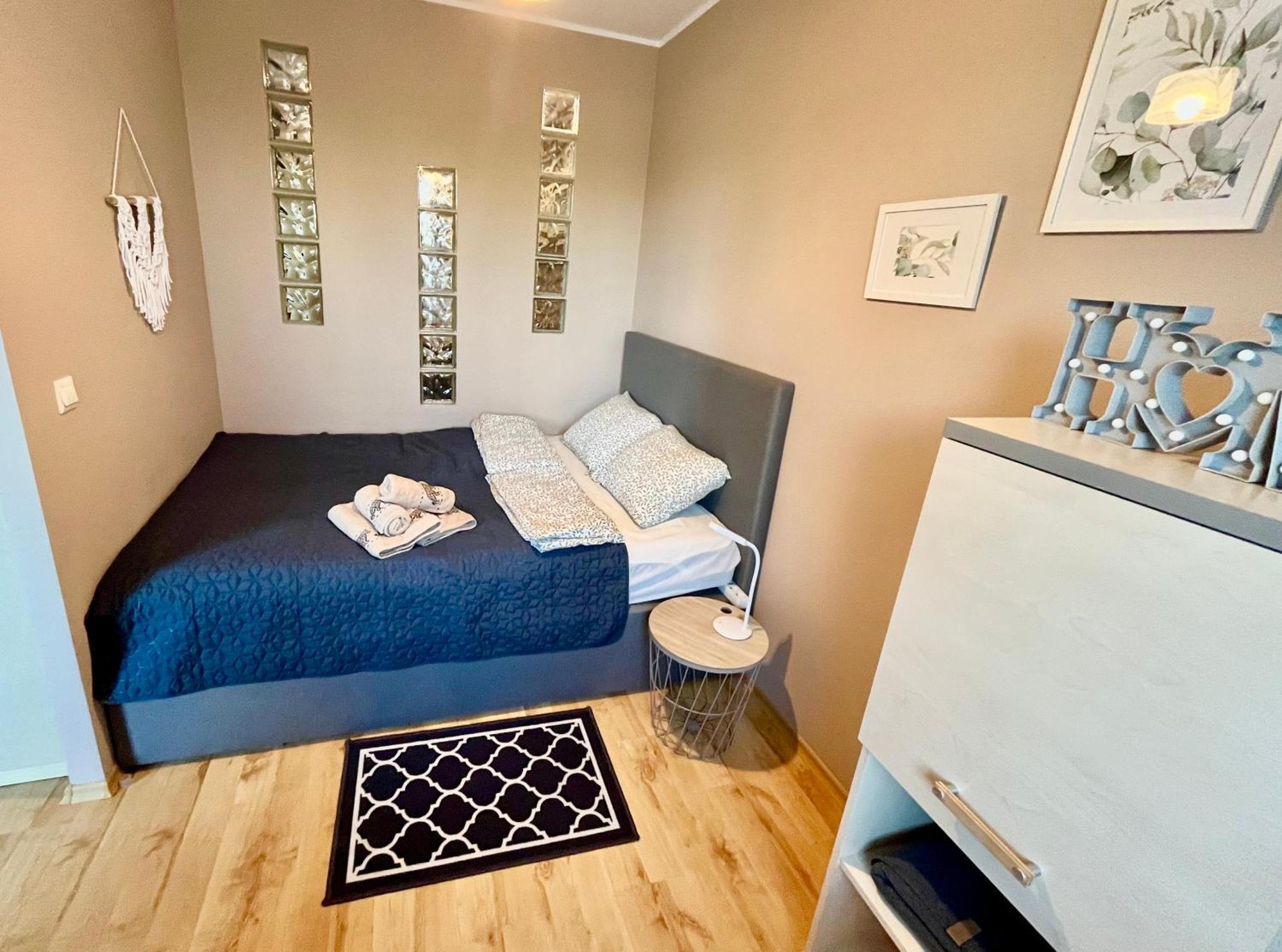 Apartament Roentgena 16 Przy Centrum Onkologii I Klinice Novum Warsawa Bagian luar foto